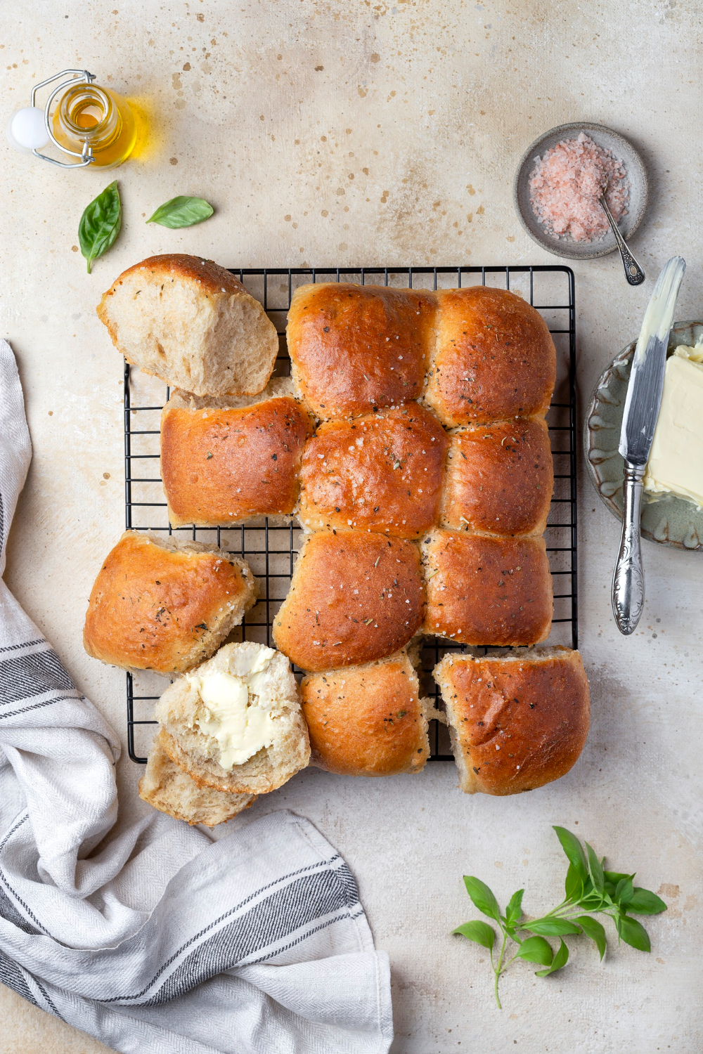 Sourdough Dinner Rolls