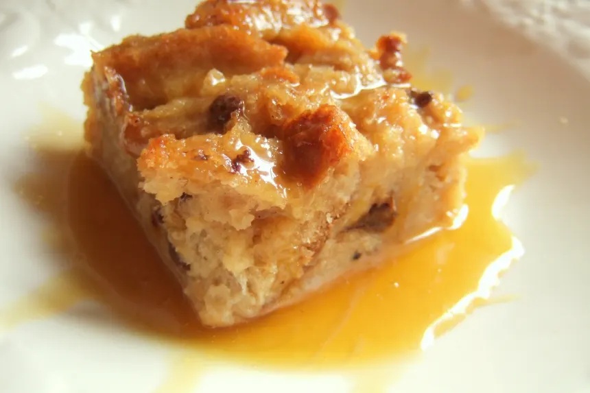 Classic Bourbon Sauce for Bread Pudding